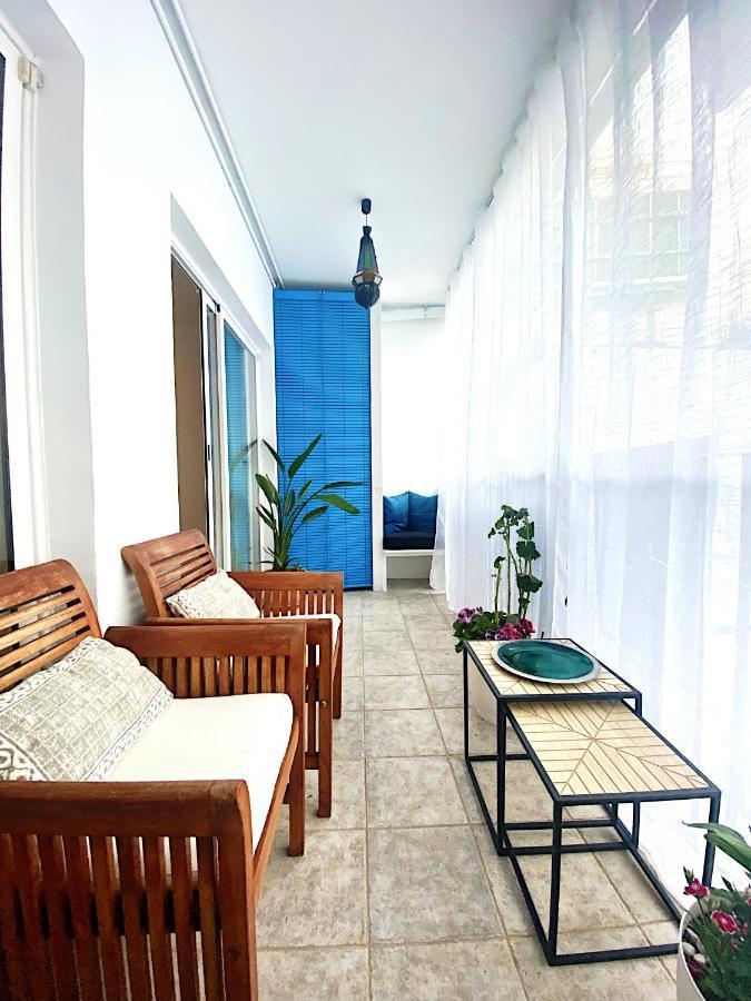 Abbott Apartment - 1 Min From The Beach - 100M2 - Sleeps 8 Sitges Kültér fotó